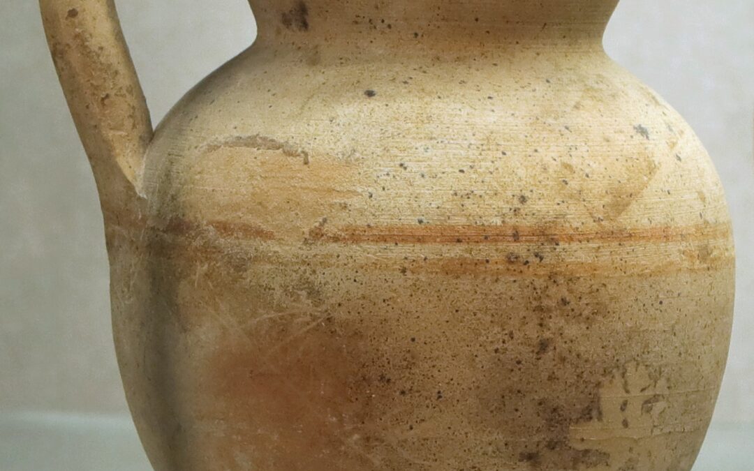 Brocchetta monoansata con fascia sul ventre