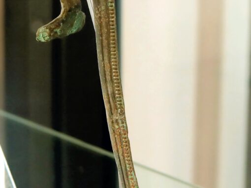 Ansa di bronzo con protome di Gorgone